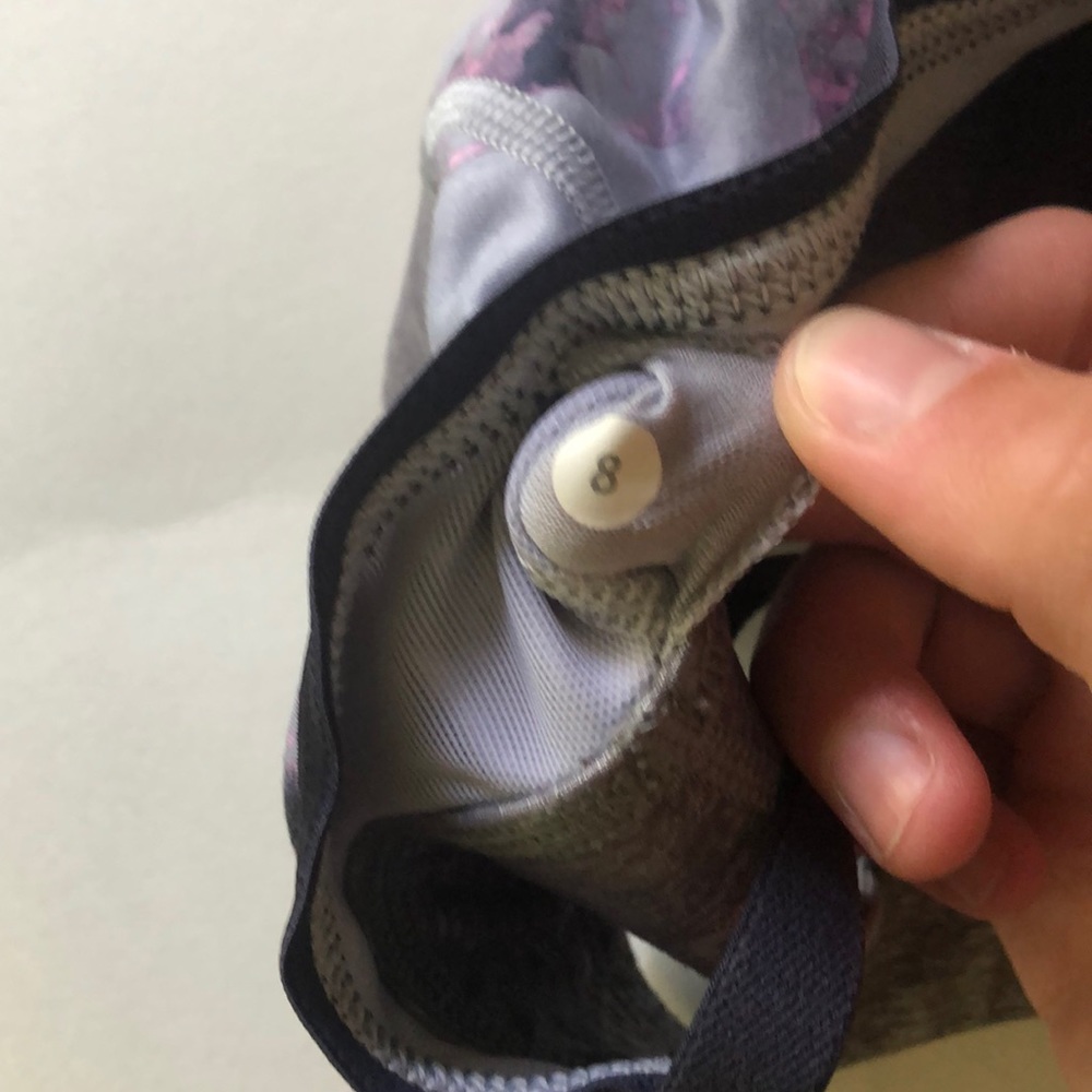 Lululemon Gray Sports Bra RARE sz 8 - Picture 5 of 5